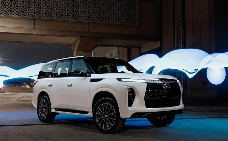 إصدار محدود من إنفينيتي QX80 احتفاءً باليوم الوطني الـ54 للإمارات